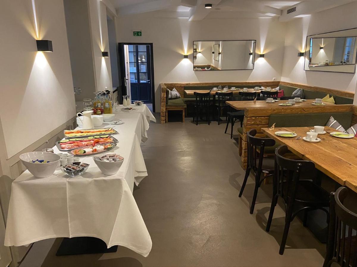 Hotel Restaurant Goldenes Ross Gollheim Εξωτερικό φωτογραφία
