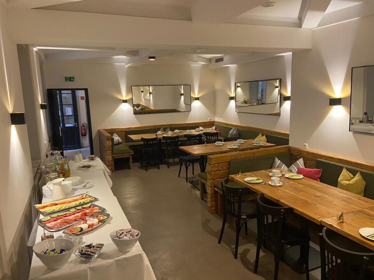 Hotel Restaurant Goldenes Ross Gollheim Εξωτερικό φωτογραφία
