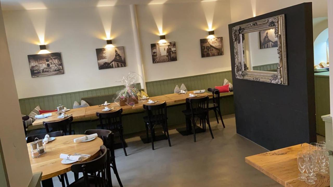 Hotel Restaurant Goldenes Ross Gollheim Εξωτερικό φωτογραφία
